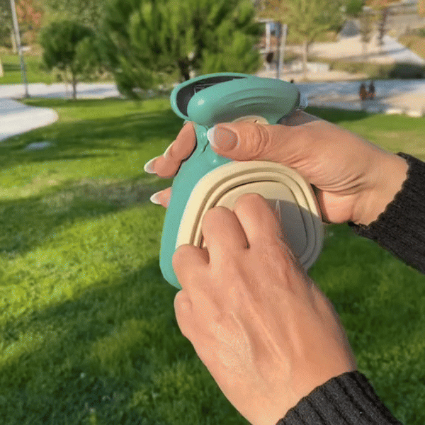 PupScoop™ EcoKit – Foldable Pooper Scooper
