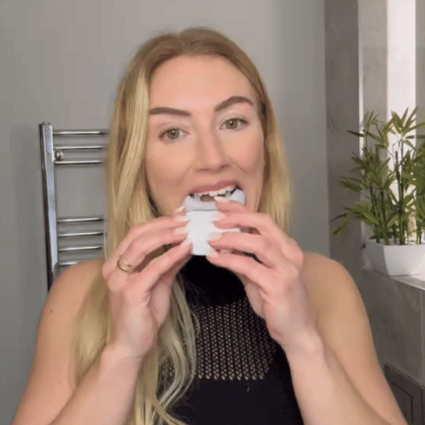 GlowBite 360™ – Hands-Free U-Shape Tooth Cleaner with Sonic Vibration & Blue-Light Whitening